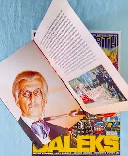 Dr. Who e a Guerra dos Daleks-Ano 2.150 A Invasão da Terra-DVD Duplo com 2 cards e encarte - Foto 4