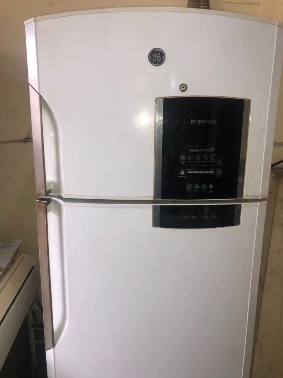 Geladeira GE In-genious Frost Free