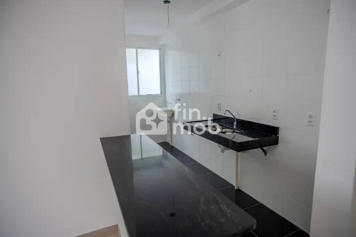 Apartamento 2 quartos no Bairro Belvedere 2 - térreo - Condomínio Parque Monte Cristal