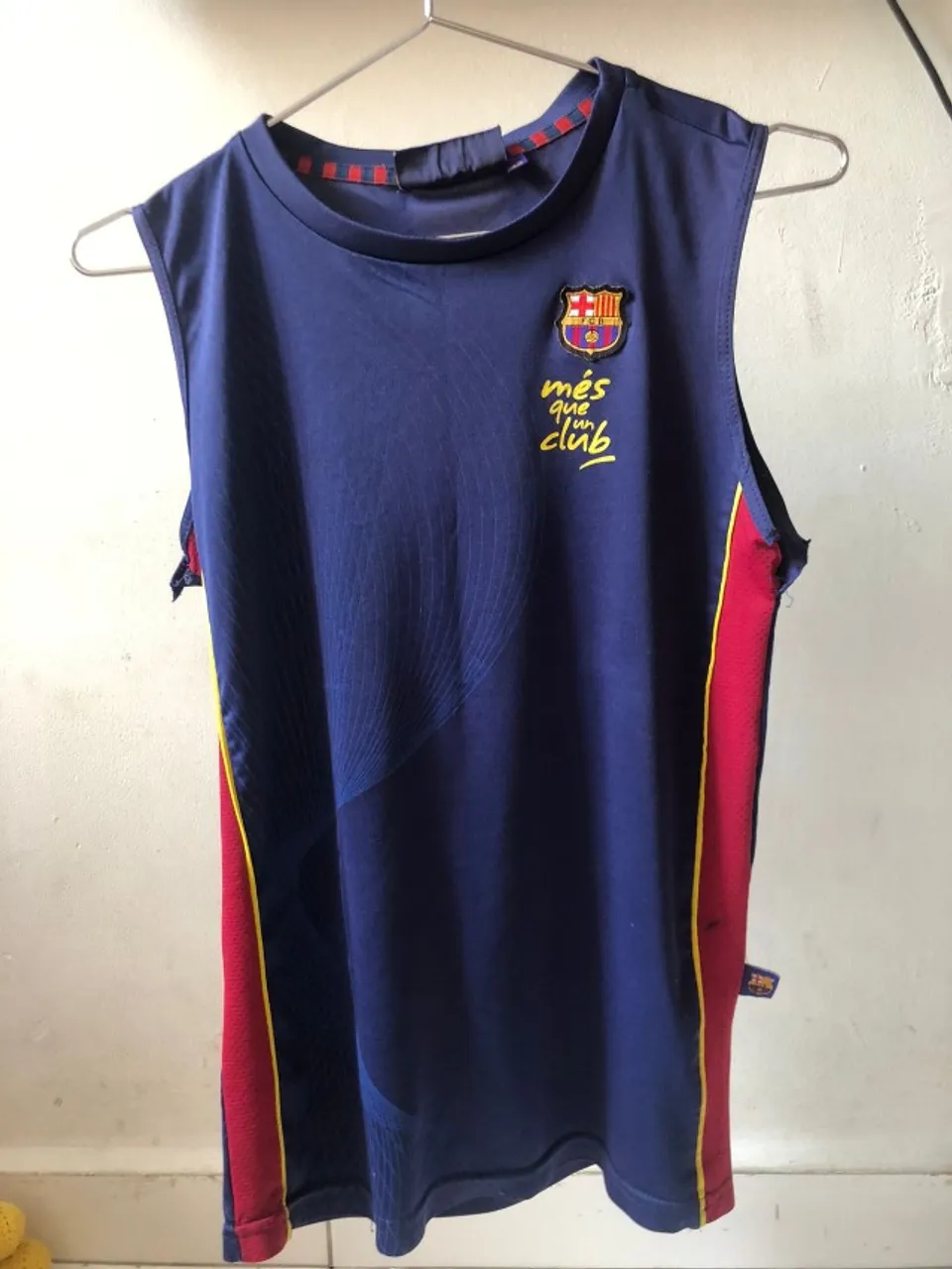 Camiseta Retrô Barcelona - Usada, Conservada