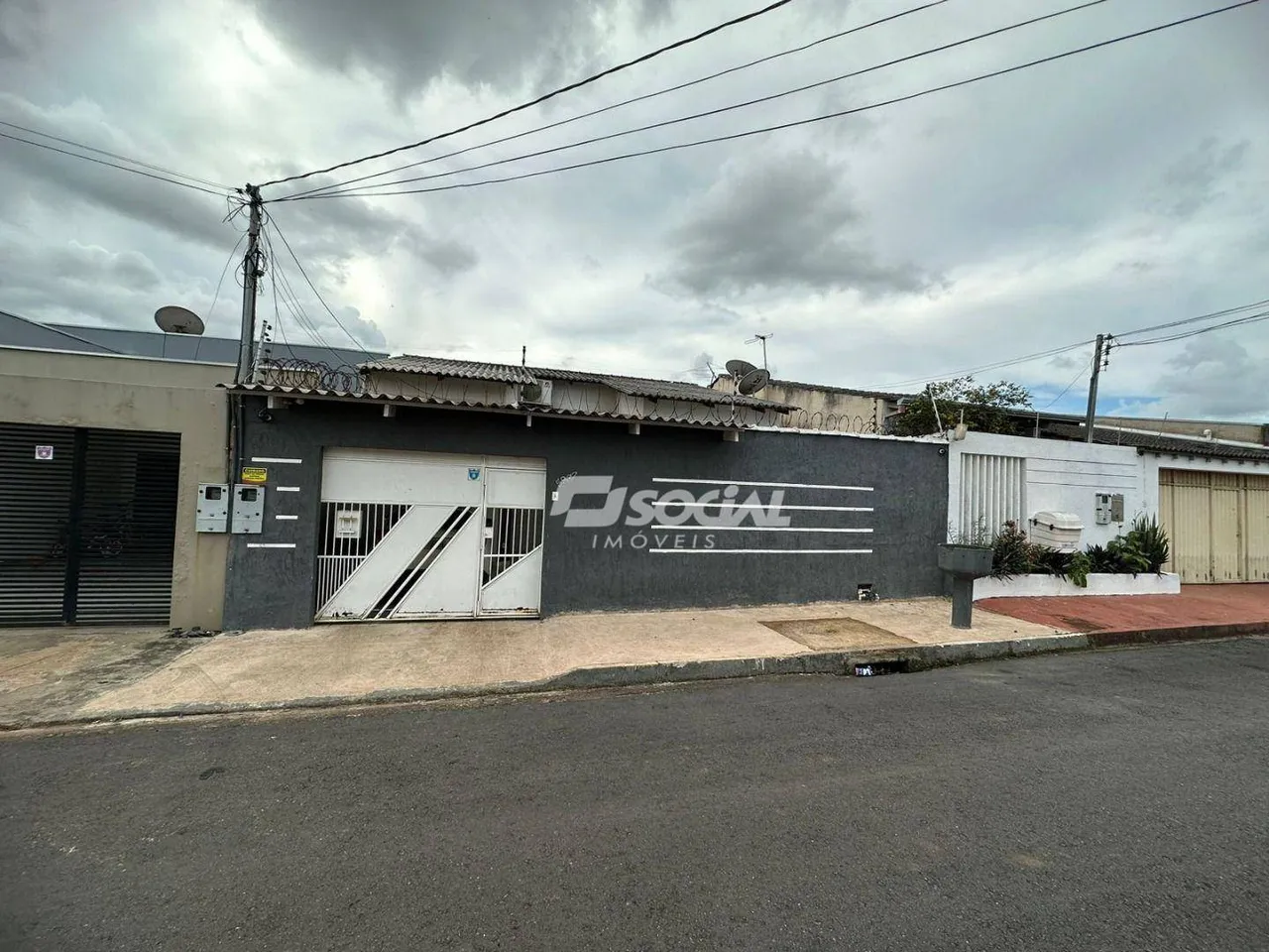 Casa com 3 dormitórios à venda, 180 m² por R$ 420.000,00 - Aponiã - Porto Velho/RO