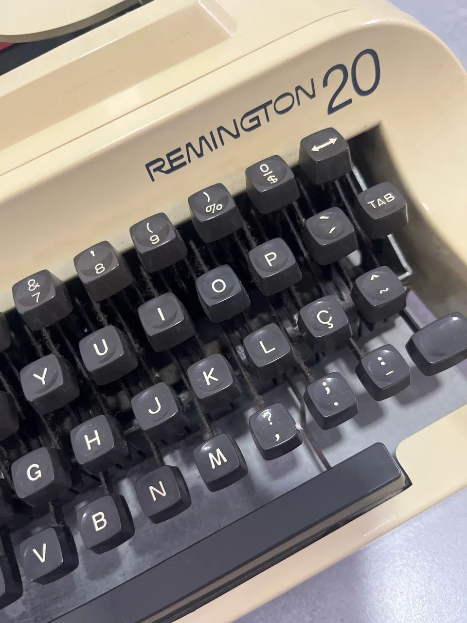 Máquina de escrever retrô Remington 20 - Foto 2