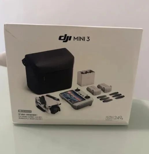 Drone DJI Mini 3 Fly More Combo (DJI RC) LACRADO OFERTA DE NATAL 