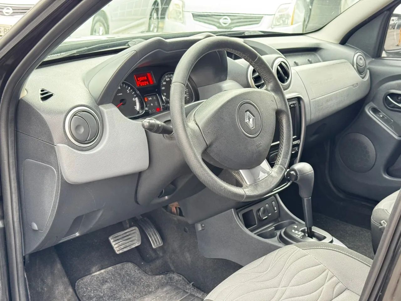 Renault Duster Dynamique 2.0 Hi-flex 16V Aut. 2015 - Foto 8