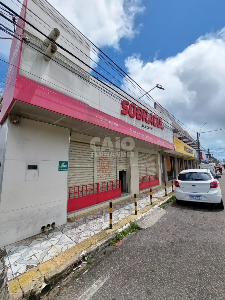 Prédio comercial no Alecrim