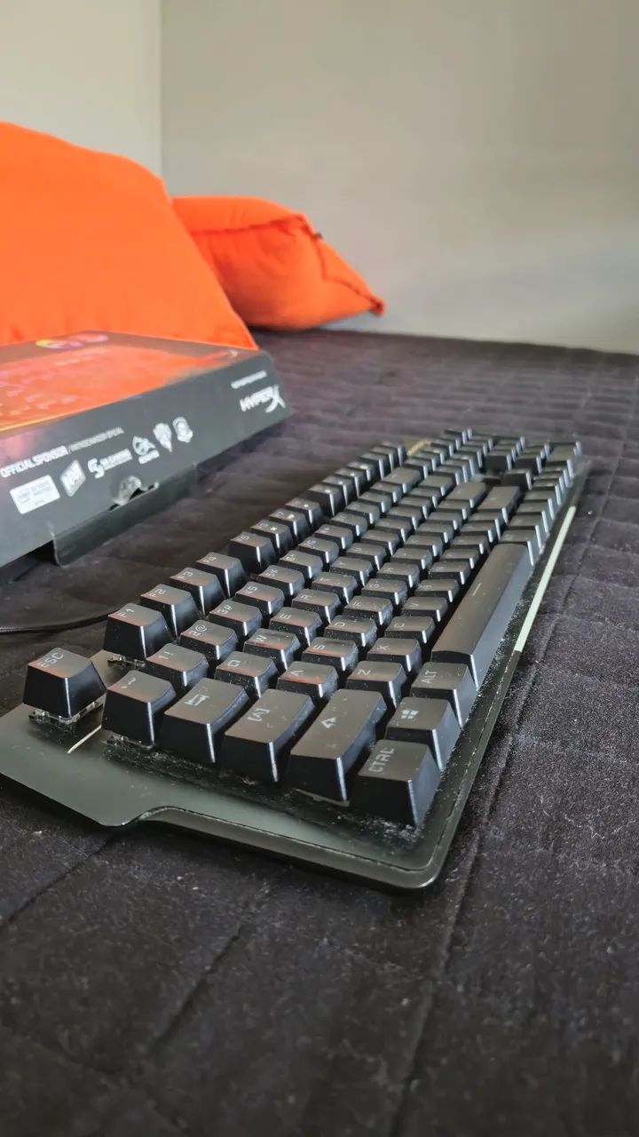 Teclado Mecânico - Hyperx Mars RGB