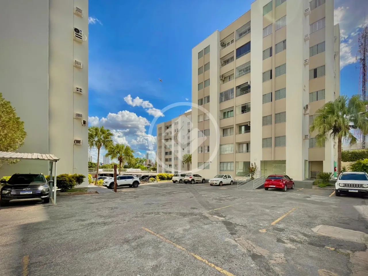 Maravilhoso apartamento td reformado porcelanato com gesso paredes alisadas sala cozinha c
