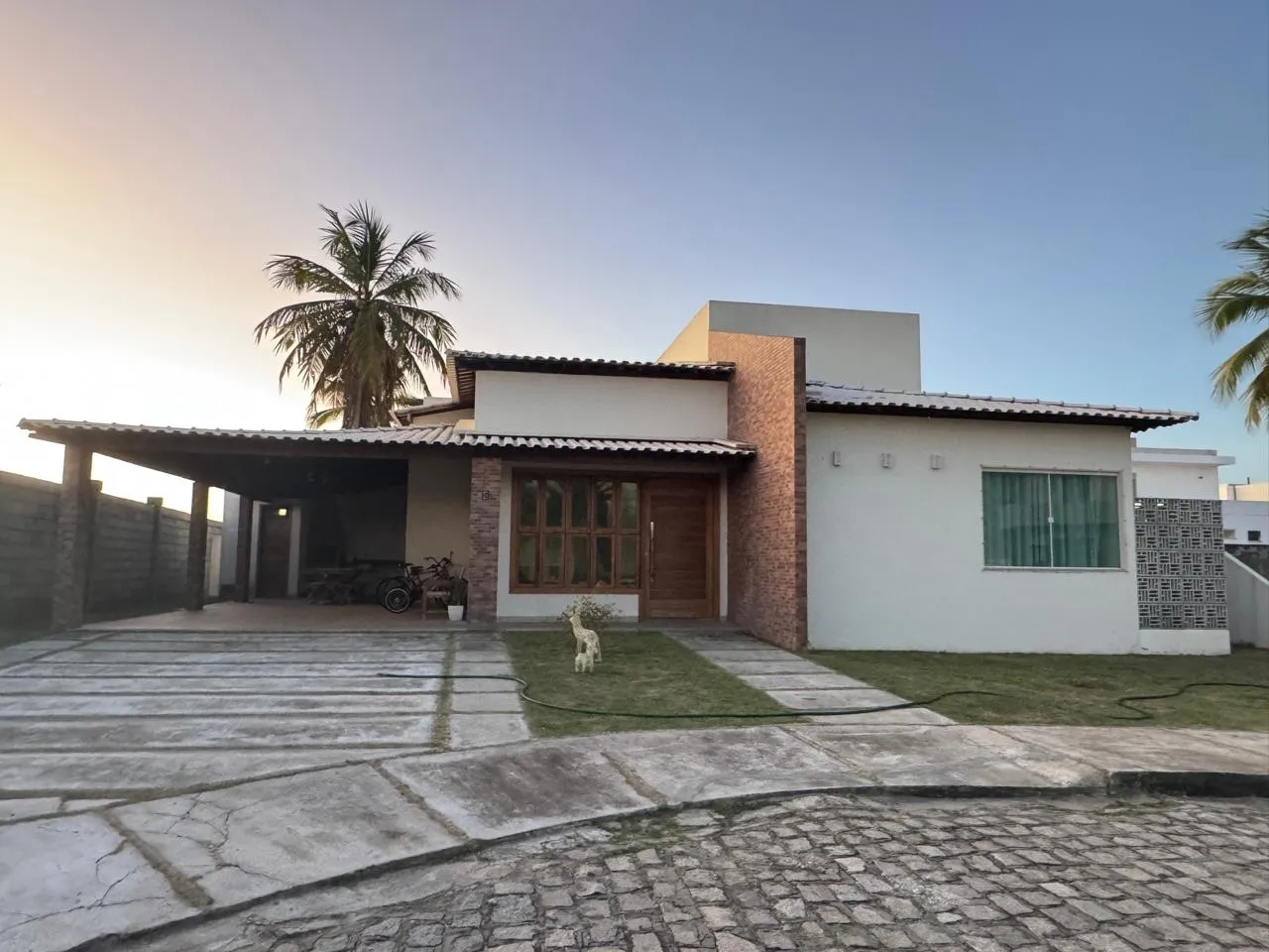 Casa no condomínio Maikai - Locação
