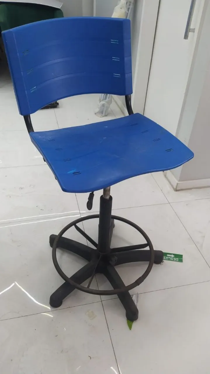 Cadeira de Escritório Giratória