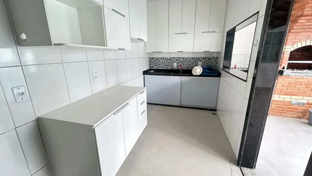 ALUGUEL - Casa Linear com 3 quartos e suíte em Morada de Laranjeiras - Serra - ES - Foto 3