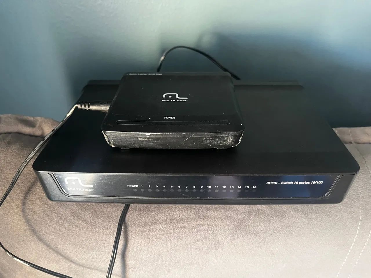 Switch de Rede Multilaser RE116 16 Portas 10/100 - Foto 2