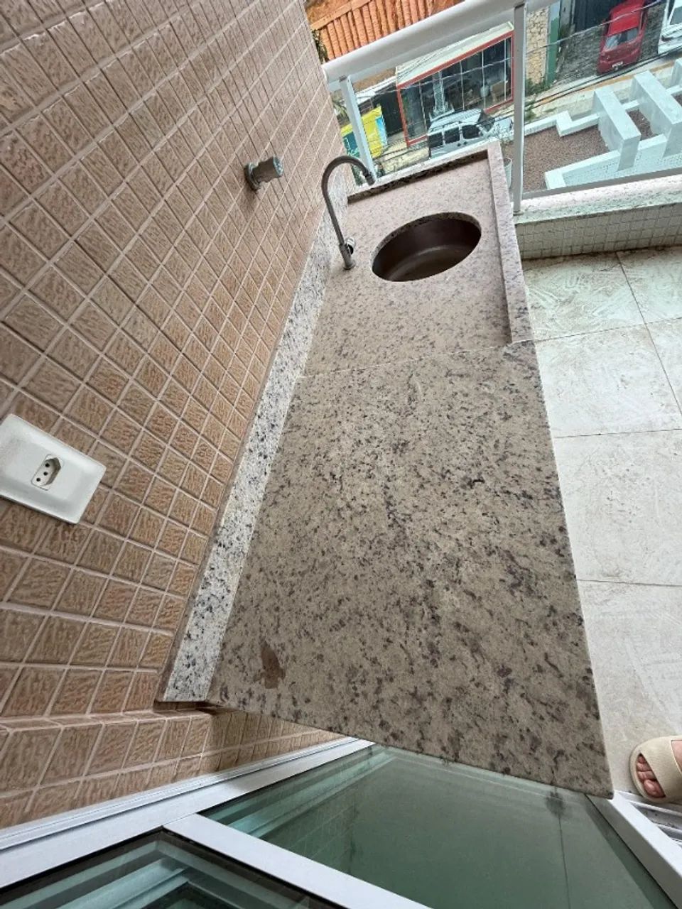 Pia completa com Cuba em Aço Inox - 1,95m x 0,60m Granito Branco Dallas - Area Gourmet  - Foto 4