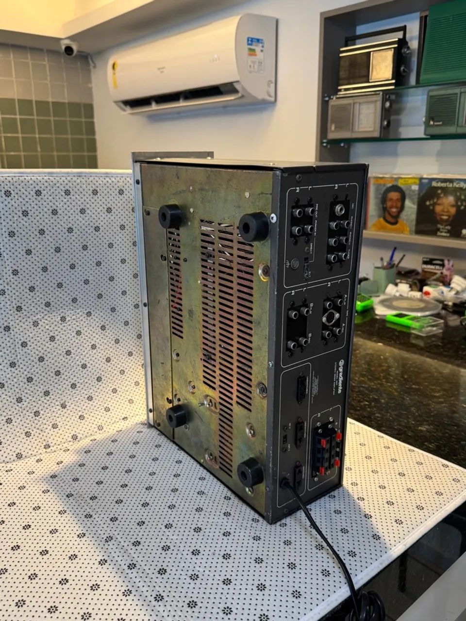 Amplificador Gradiente Model 360 revisado com garantia ! - Foto 4