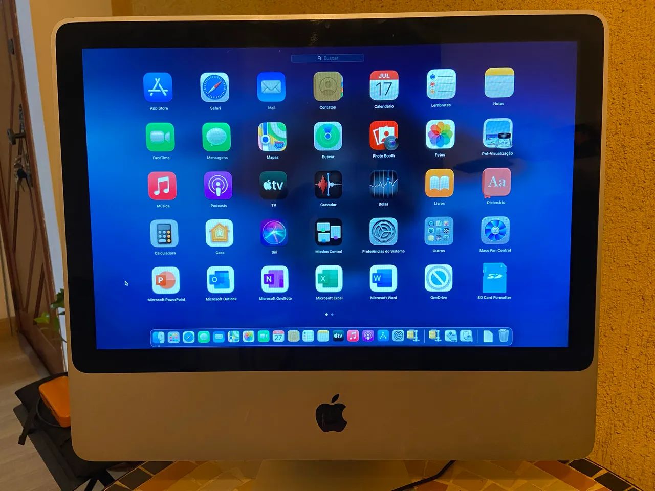 iMac 20インチ 2008 iMac 20 ? 2008 atualizado SSD 4 Gigas - Computadores e Desktops