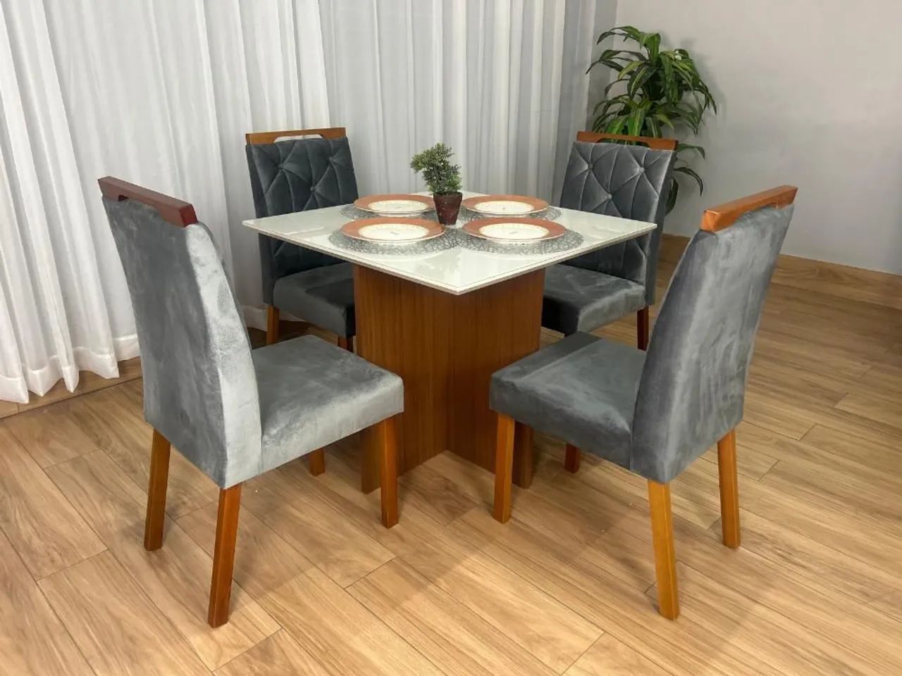 Dining Table65704316115971121