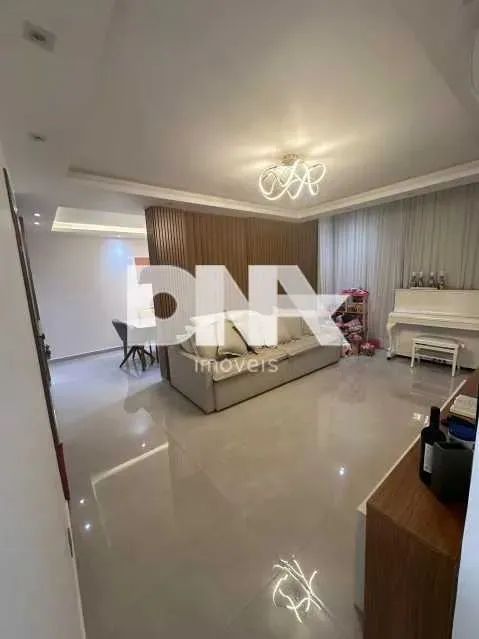 Apartamento : / Residencial / Copacabana