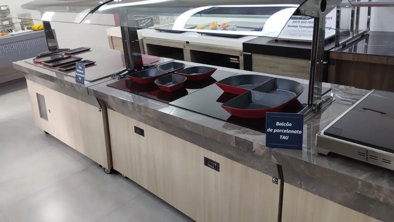 A. Buffet completo sob medida com cubas ou pistas projeto e orçamento 