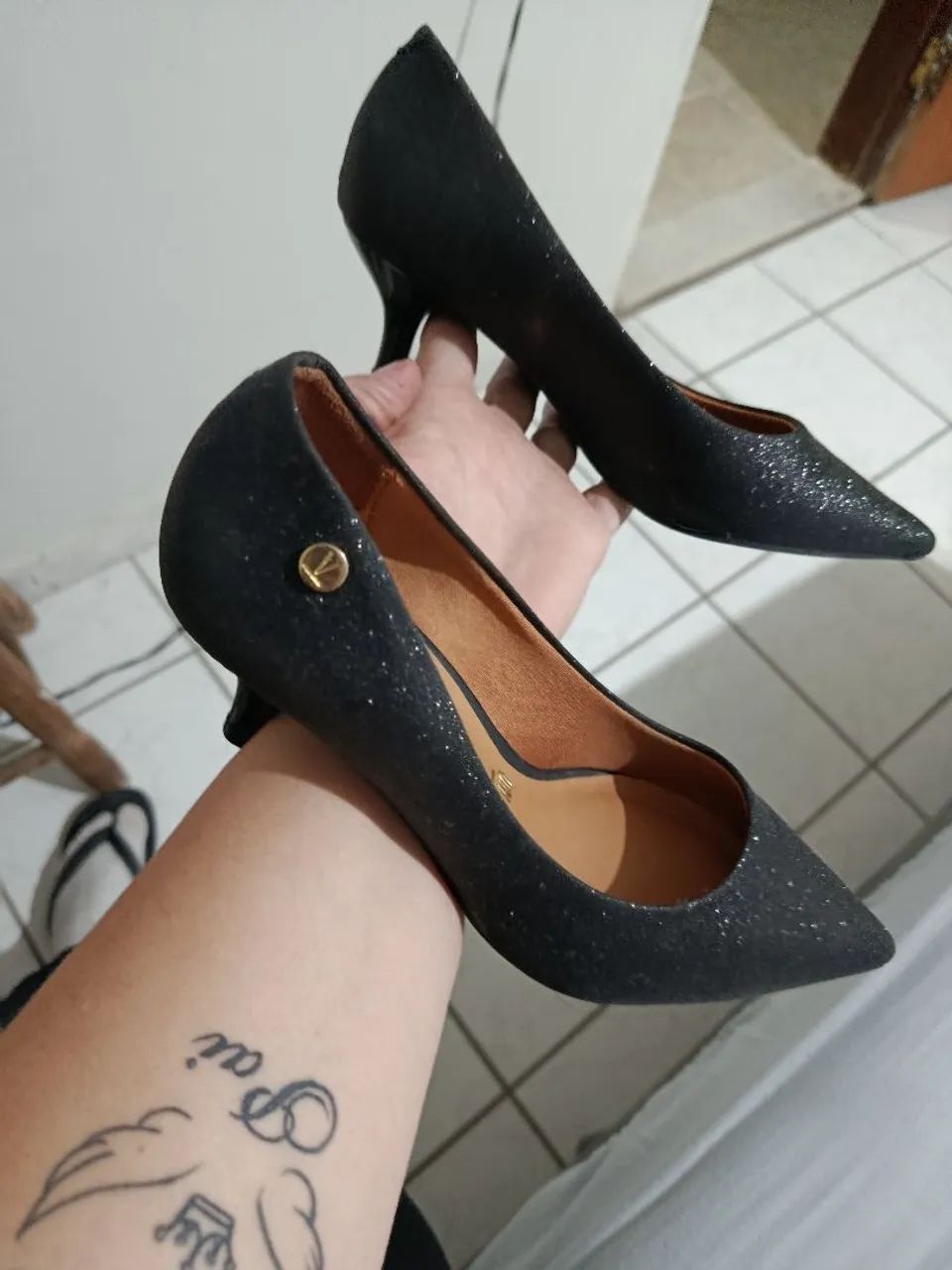 Scarpin Preto Glitter Vizzano