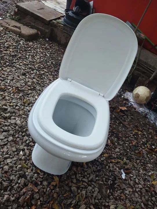 Vaso Sanitário em Cerâmica - Foto 5