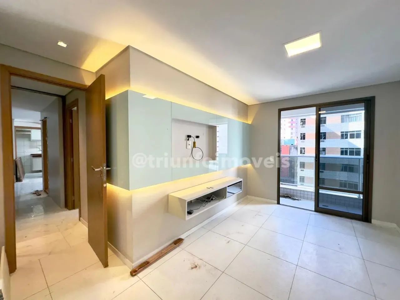 Apartamento a venda com 03 Quartos no Meireles TR207122 FOR -VHN2KQ