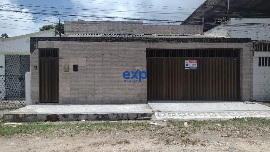 Casa a venda com 4 quartos em Campo Grande