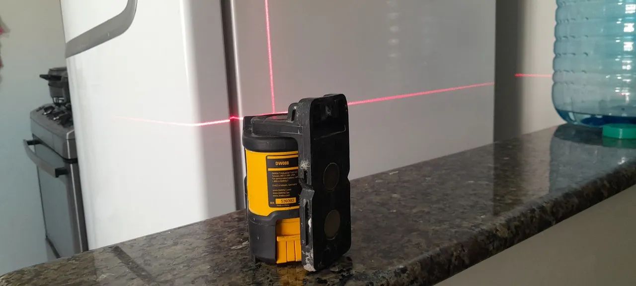 Nível a Laser Dewalt DW088