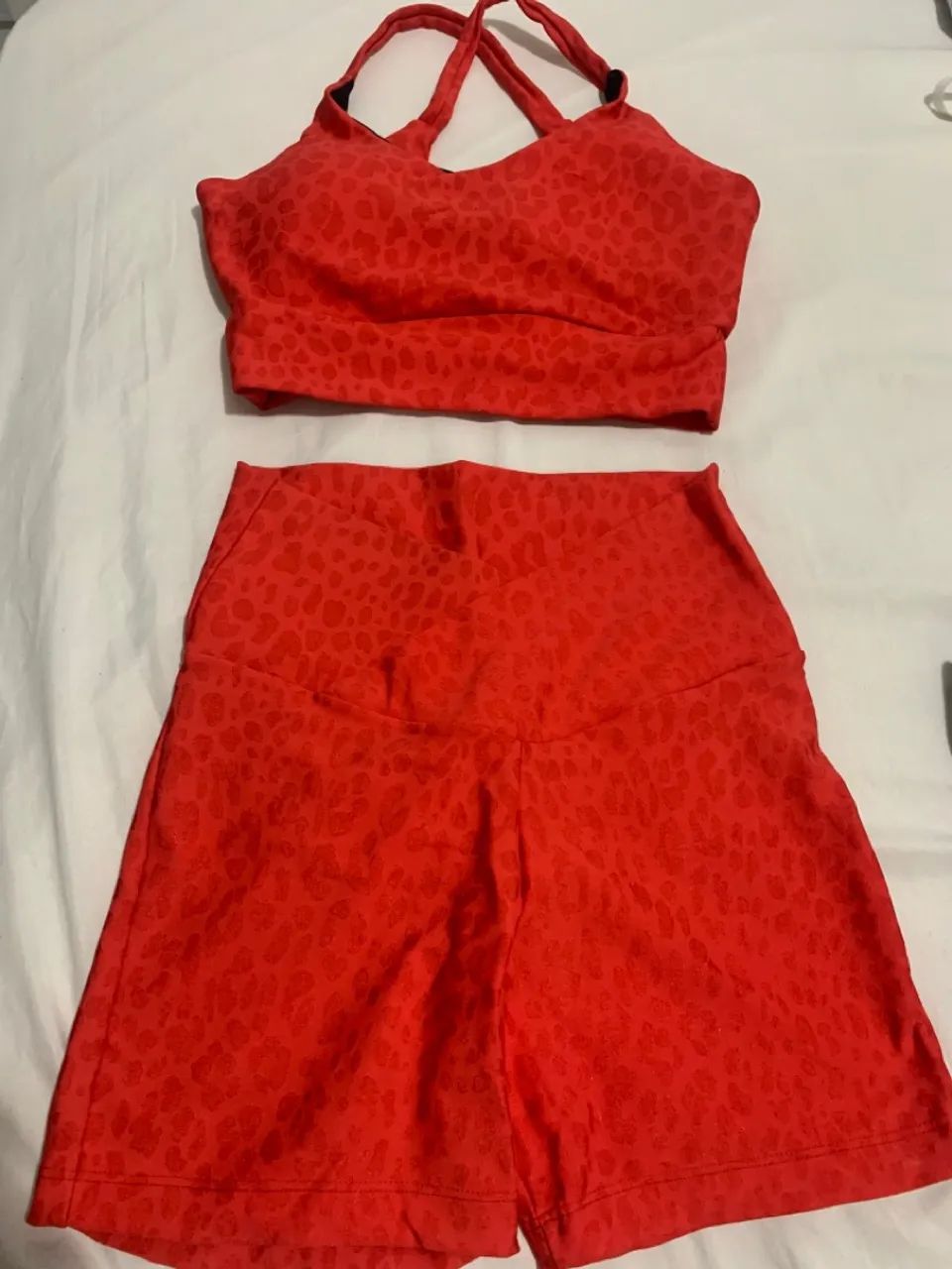 Conjunto Fitness Vermelho com Detalhes - Foto 2