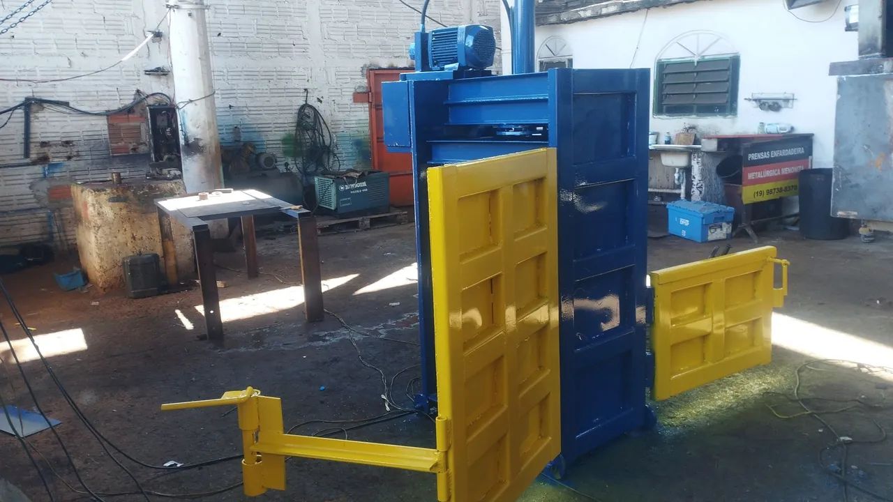 Prensa Enfardadeira hidráulica MODELO EV 250 fardos 250kg motor 15cv 15t - Foto 2