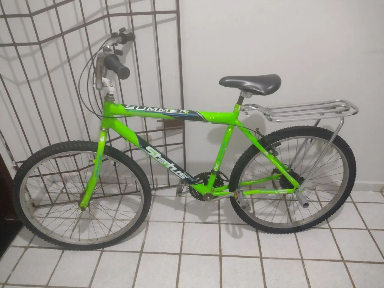 Bicicleta aro 26 com marcha 