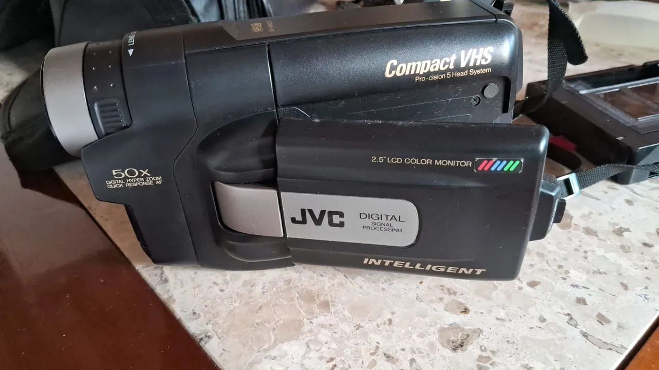 Filmadora vhs compact jvc pro cision 5 head system completa, ótimo estado, completa - Foto 2