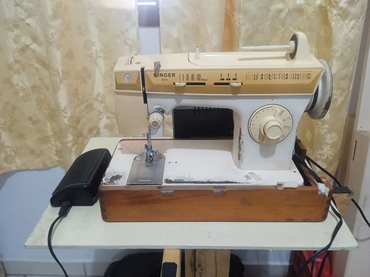Máquina de Costura Singer 974