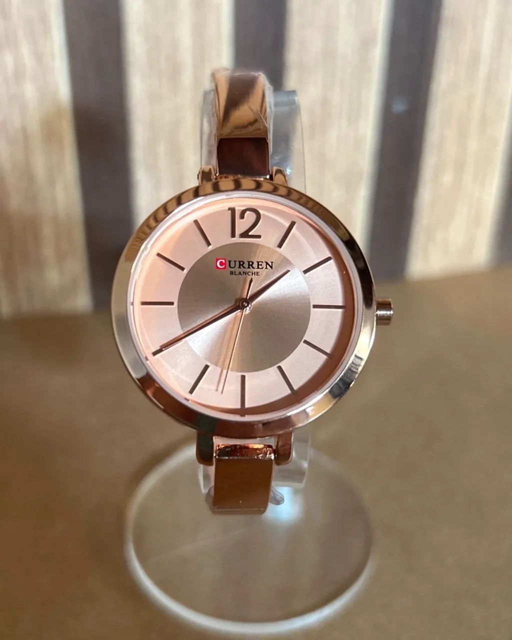 Relógio Curren Blanche Feminino Dourado