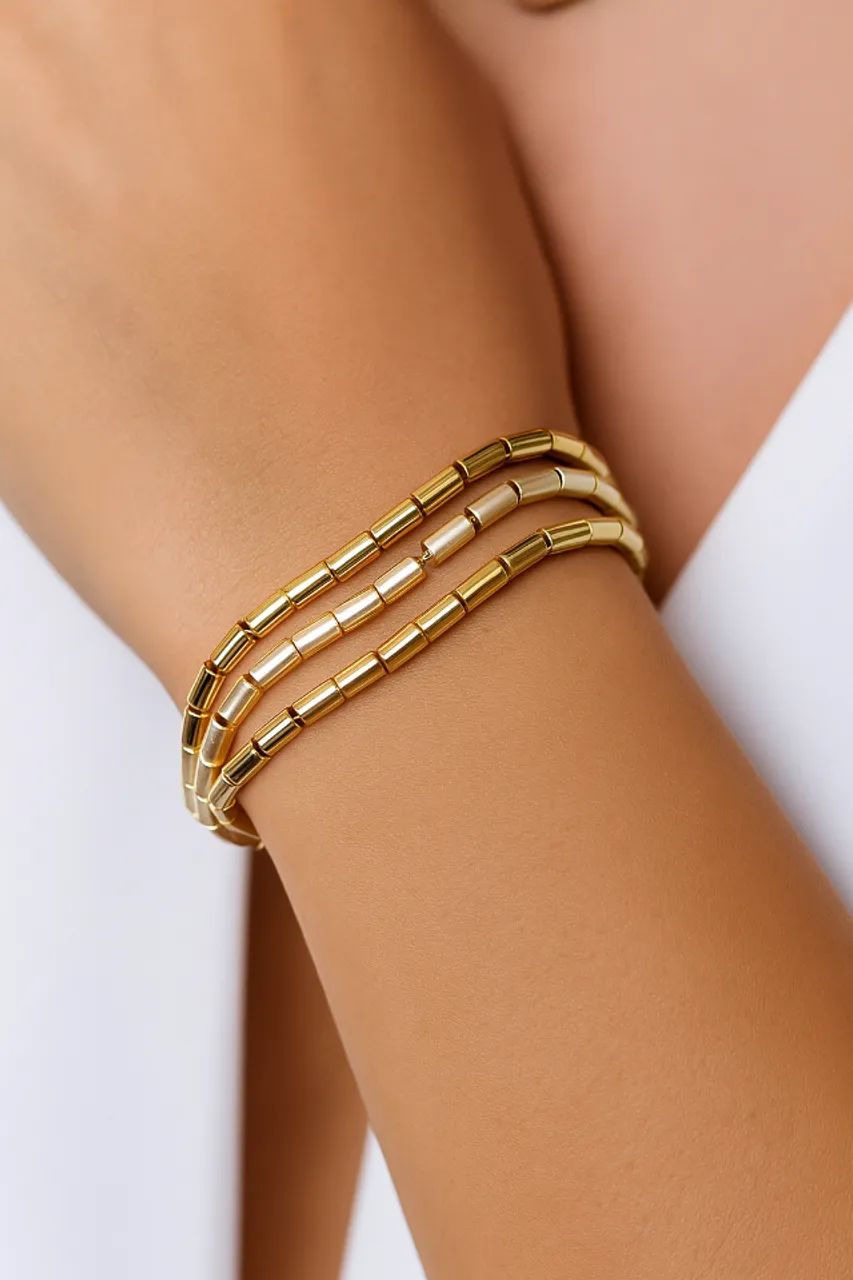 Conjunto com 3 Pulseiras Douradas Minimalistas