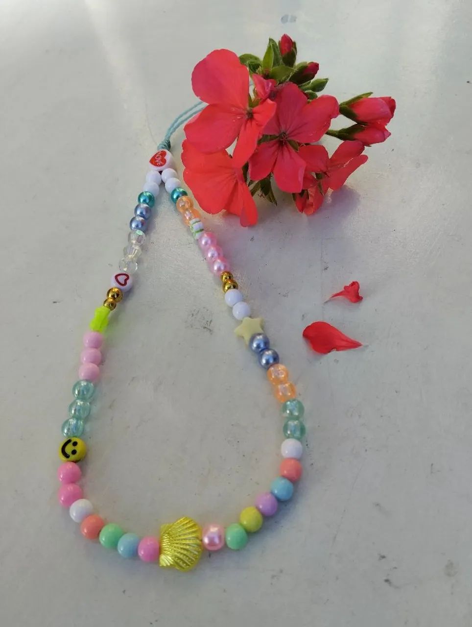Chaveiros de Miçangas Coloridos com Flores - Foto 3