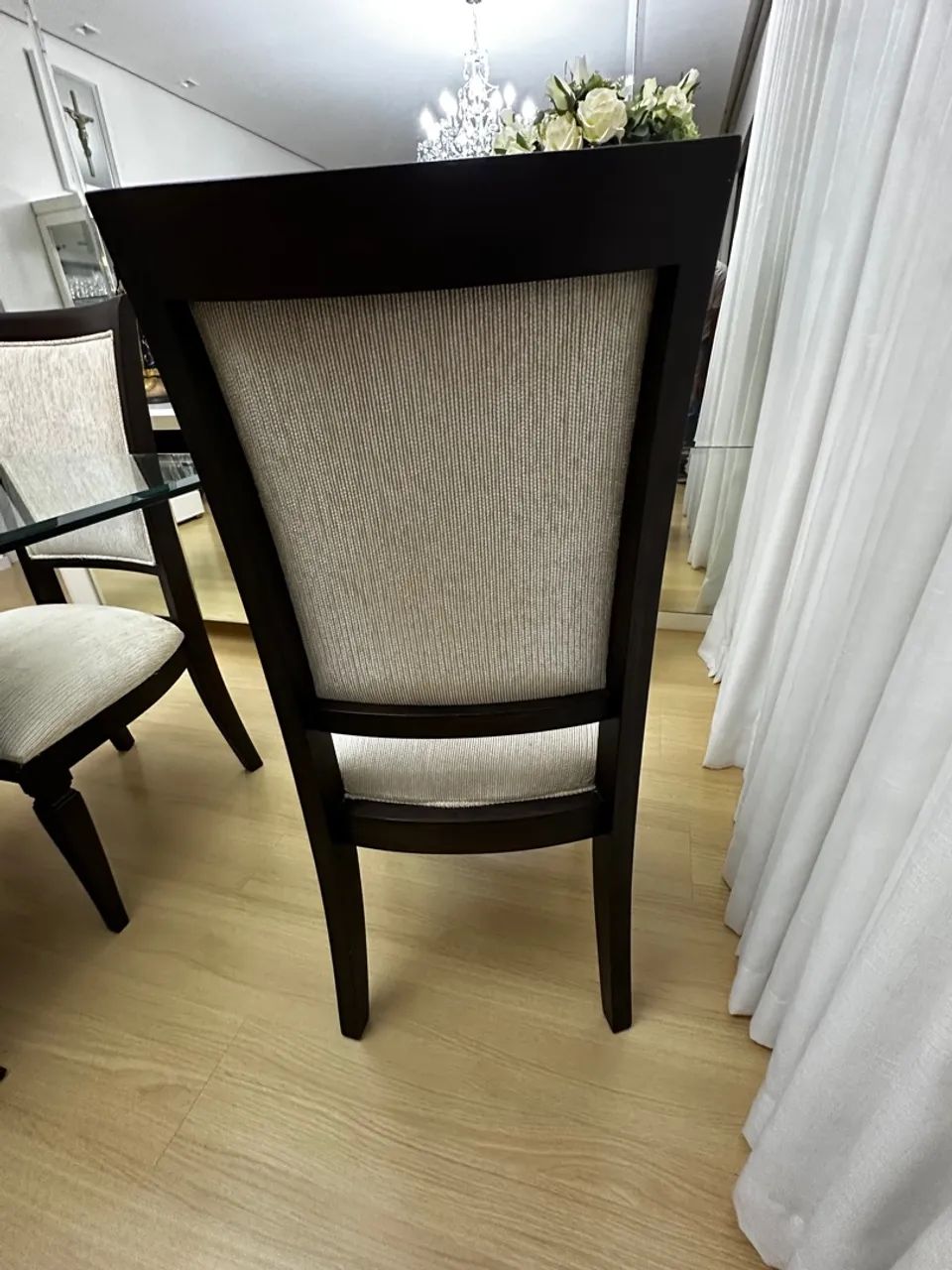 Mesa jantar de vidro com 8 cadeiras  - Foto 2
