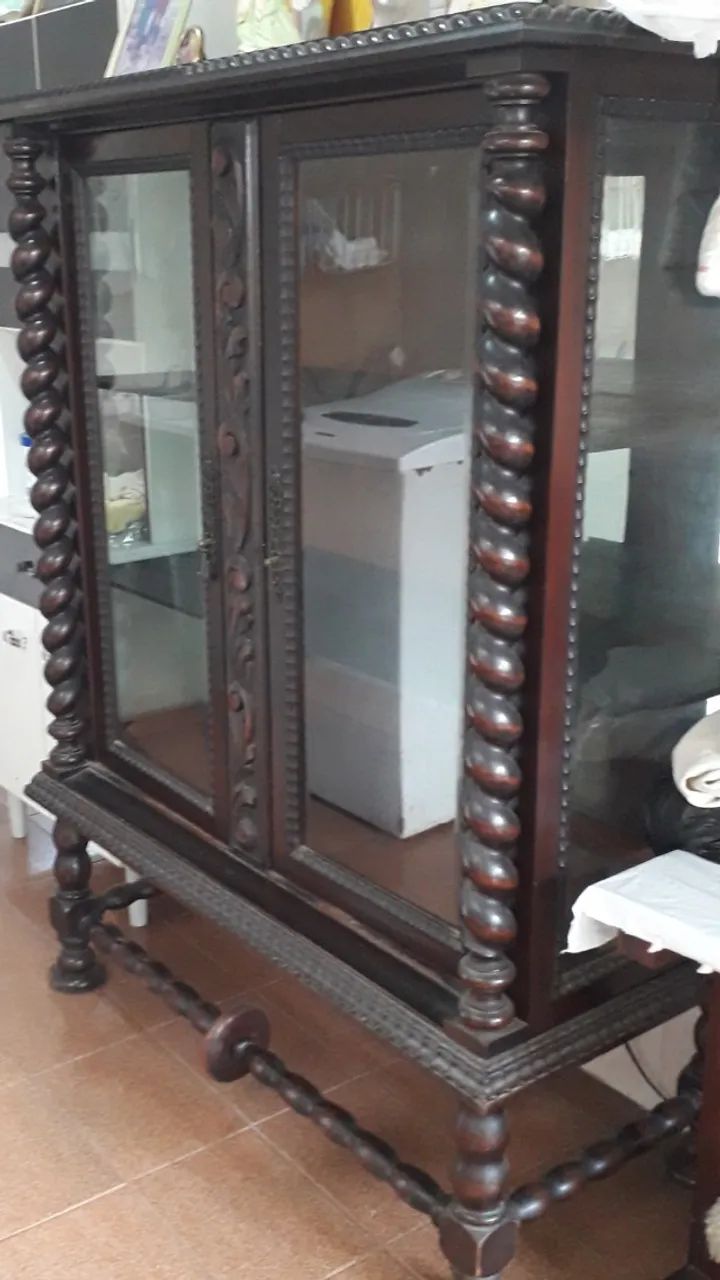 Cristaleira Colonial