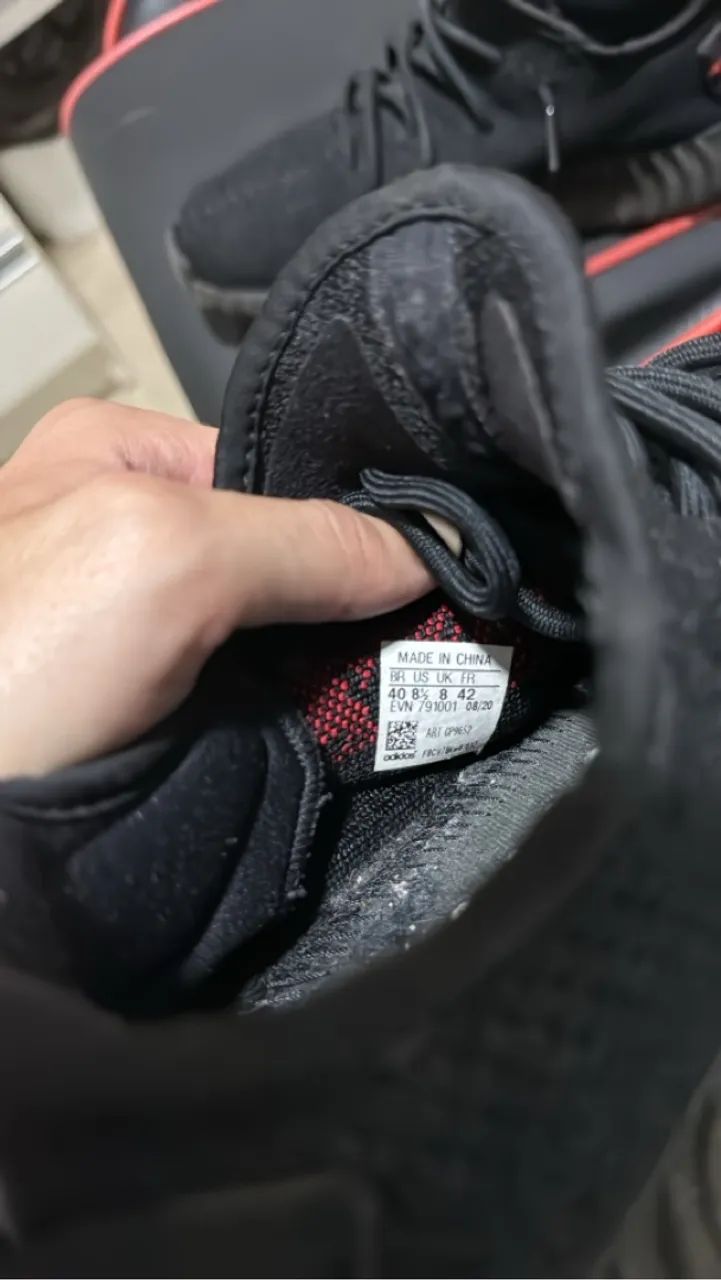 YEEZY BOOST 350v2 BRED  - Foto 3