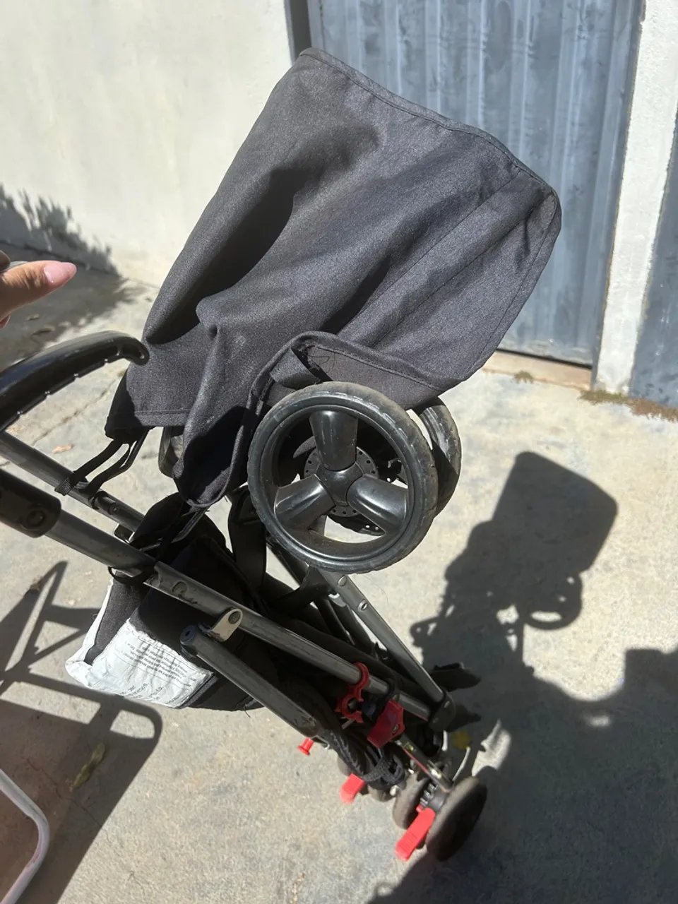 Carrinho de Bebê Guarda Chuva