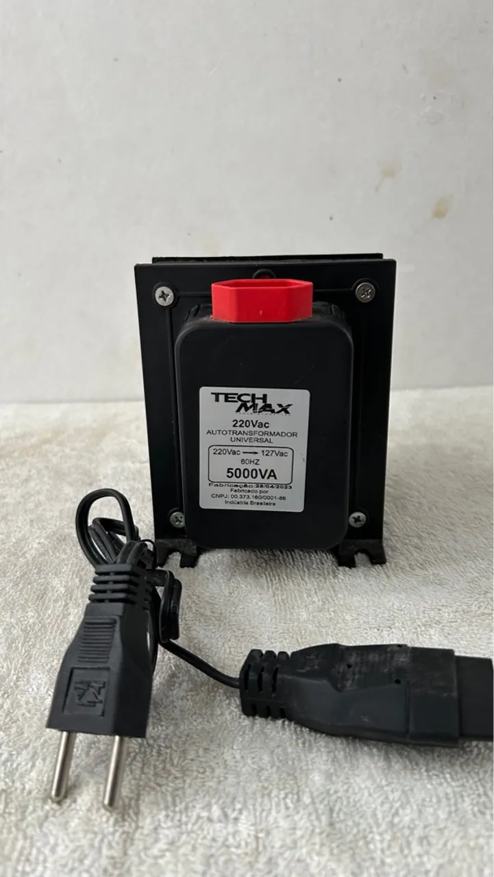Autotransformador Tech Max 5000VA 220V/127V