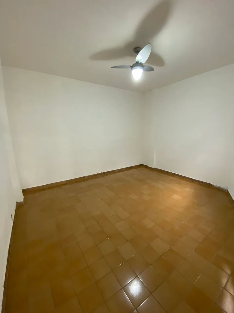 Alugo apartamento térreo - vila - Foto 5