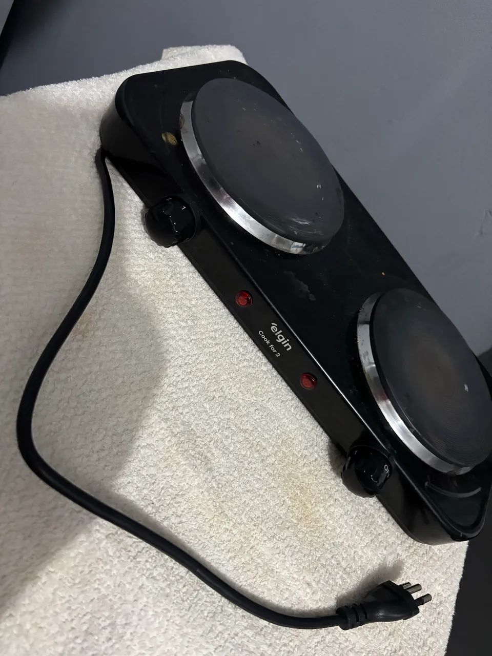 Vendo fogão elétrico 2 bocas 