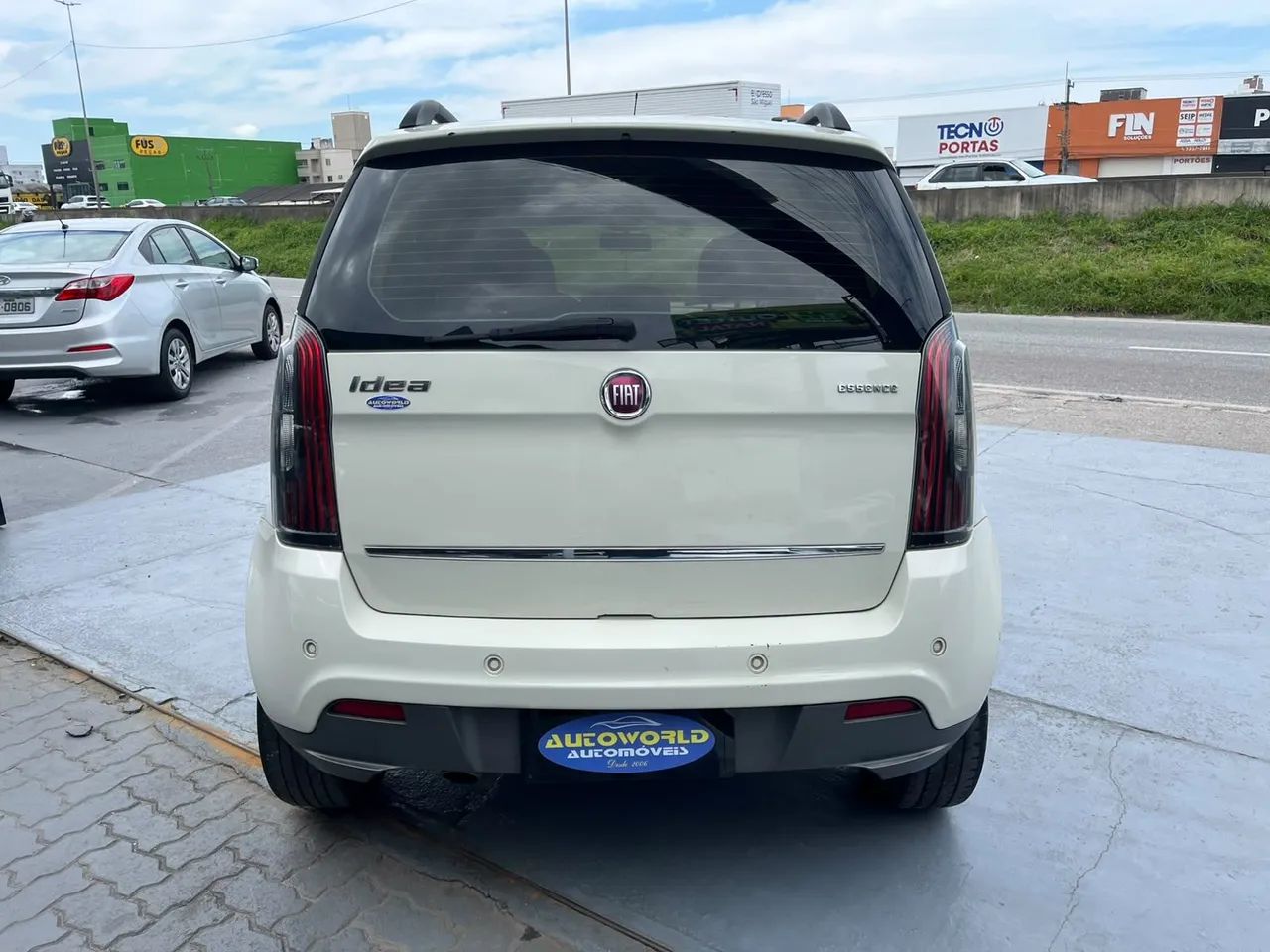 Fiat Idea Essence 1.6 Flex 16V 5P 2016 - Foto 5