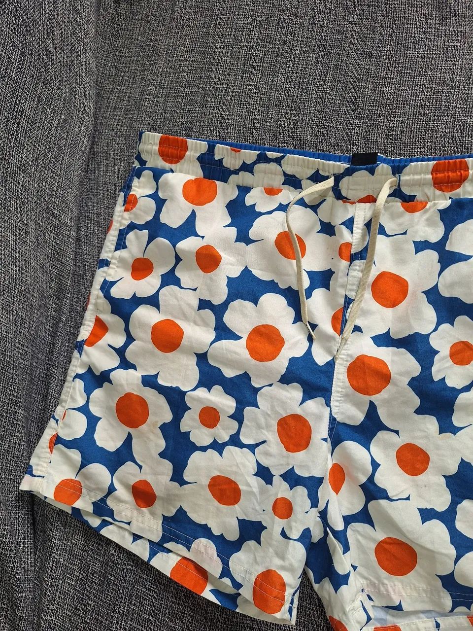 Bermuda masculina floral  - Foto 2