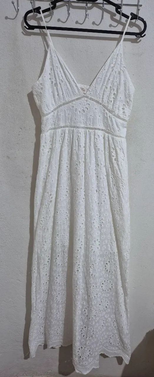 VESTIDO EM LAISE BRANCO