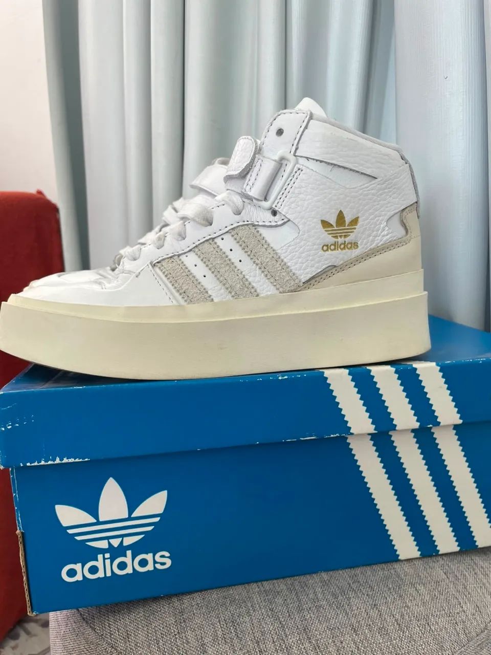 Tenis Adidas Forum Bonega Midi W tamanho 35 com caixa  - Foto 2