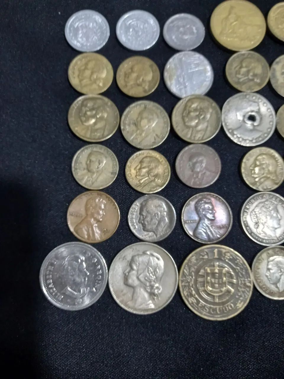 Grupo de 36 Moedas Antigas  - Foto 3