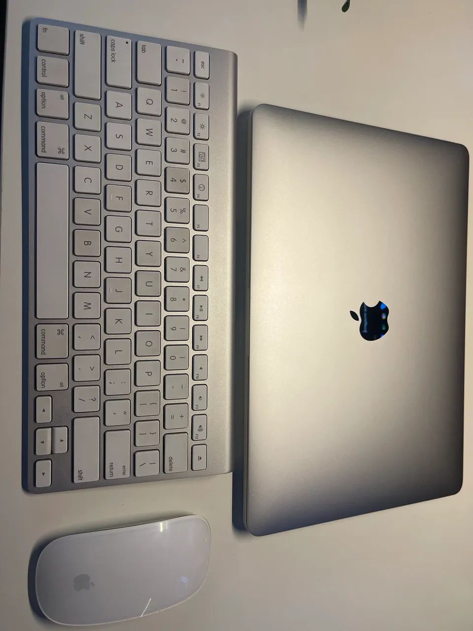 2020年製 MacBook Pro 13インチ M1チップ8GB 256GB MacBook Pro (13-inch, M1, 2020) - 技術仕様 - Apple サポート (日本)