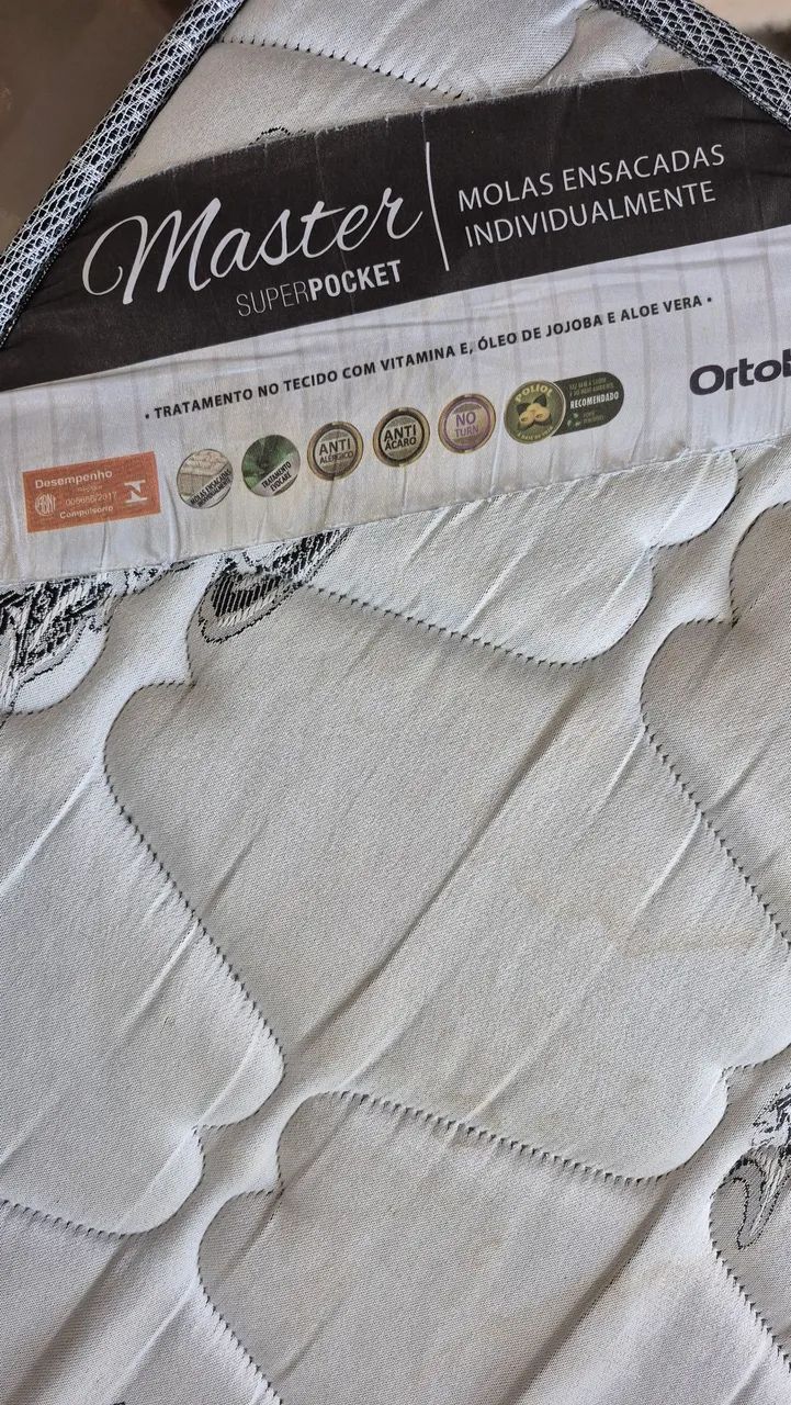 Cama casal Ortobom - Base e colchão molas ensacadas