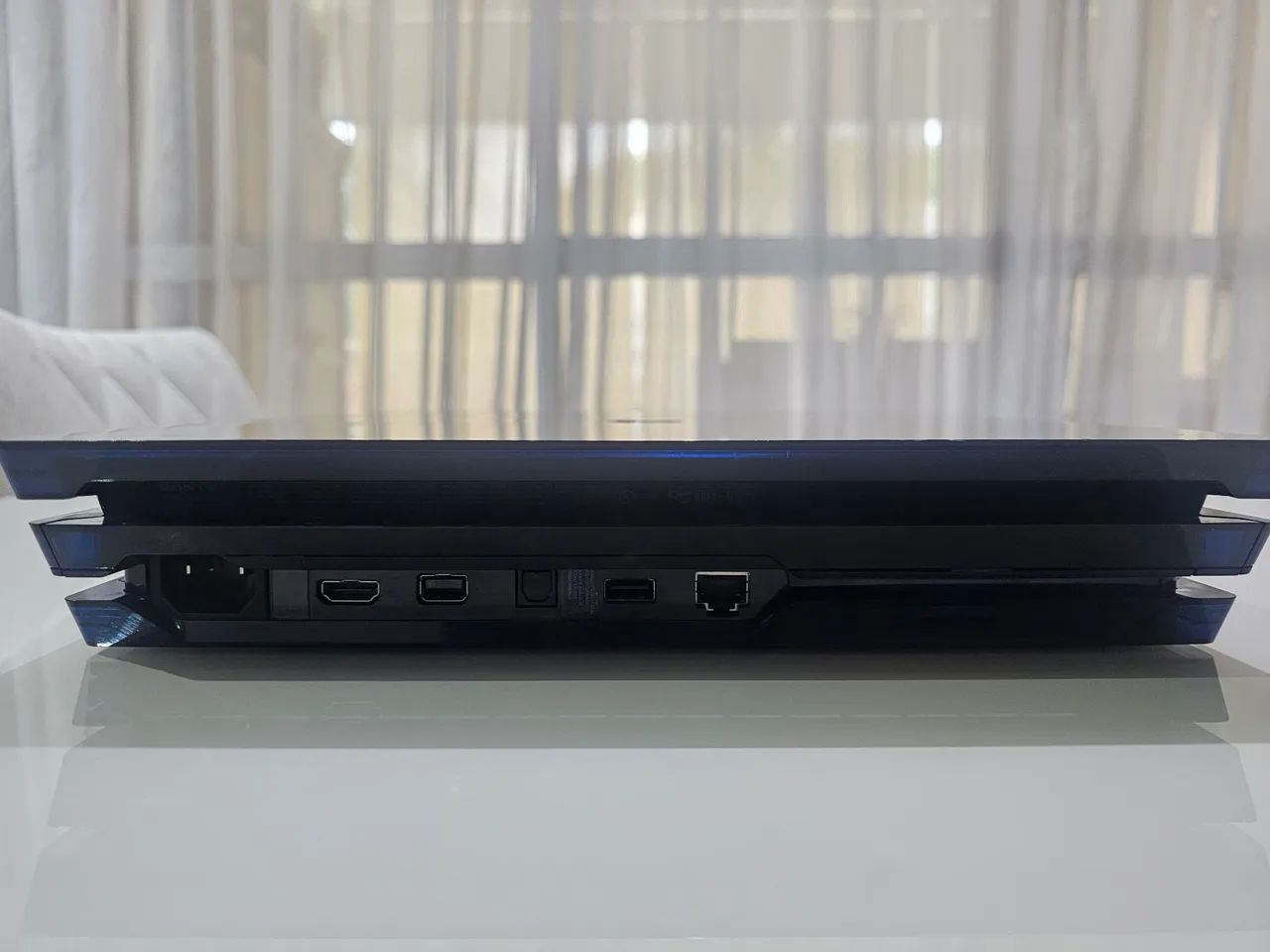 Playstation 4 Pro 500 million Limited Edition - Foto 6