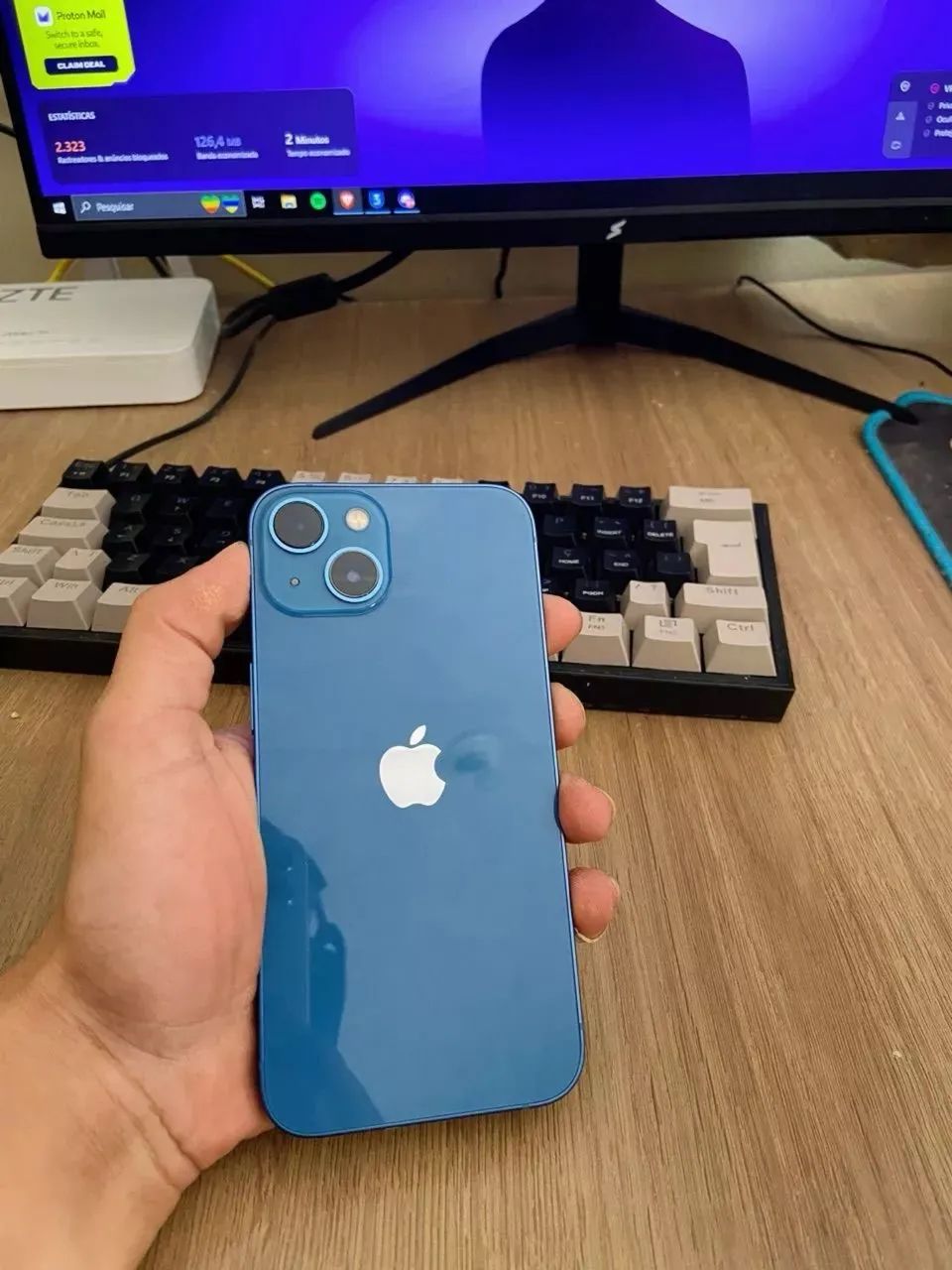 iPhone 13 Azul - Foto 2